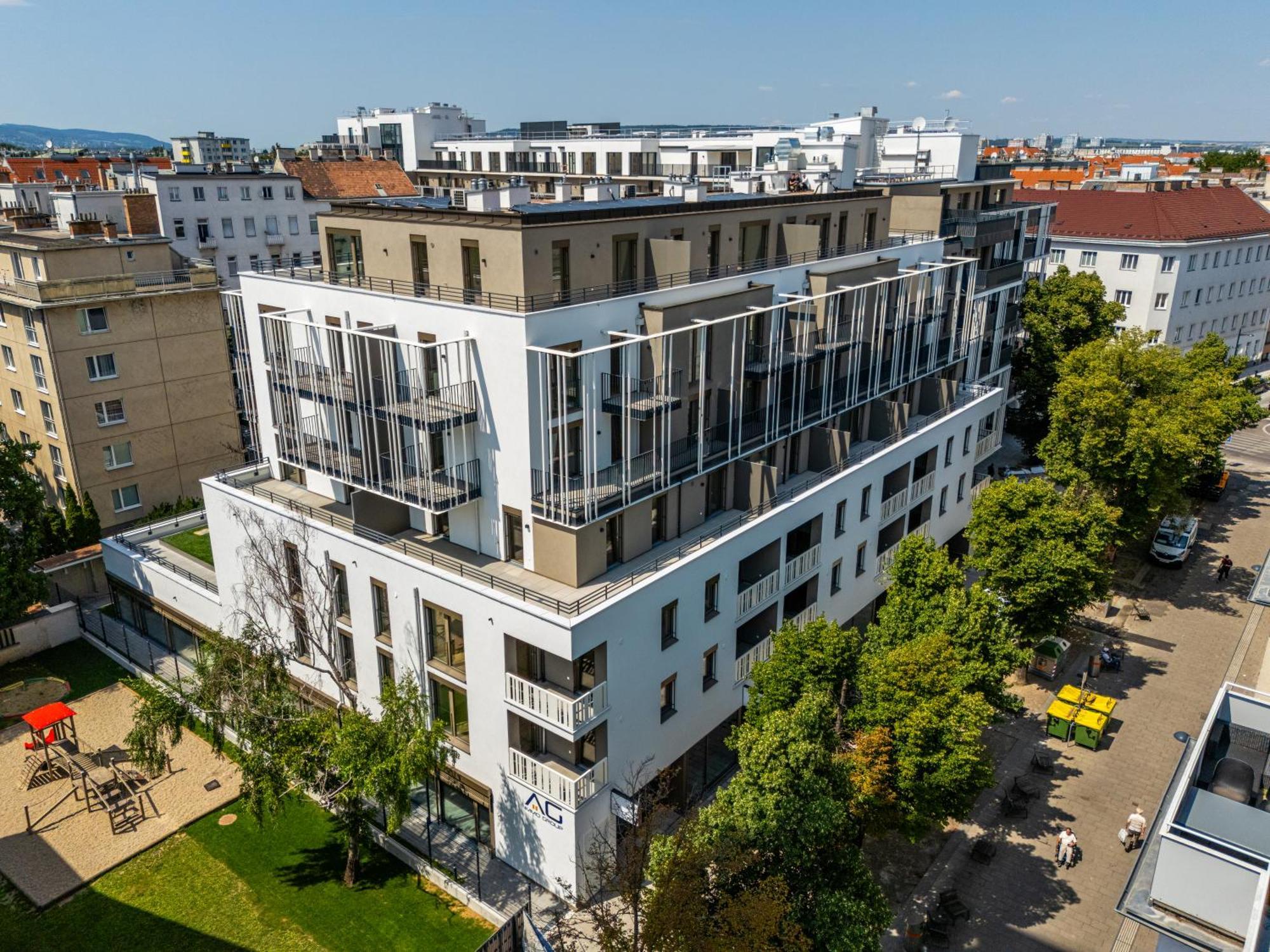 Free Parking - Pulse At U6-metro Viena
